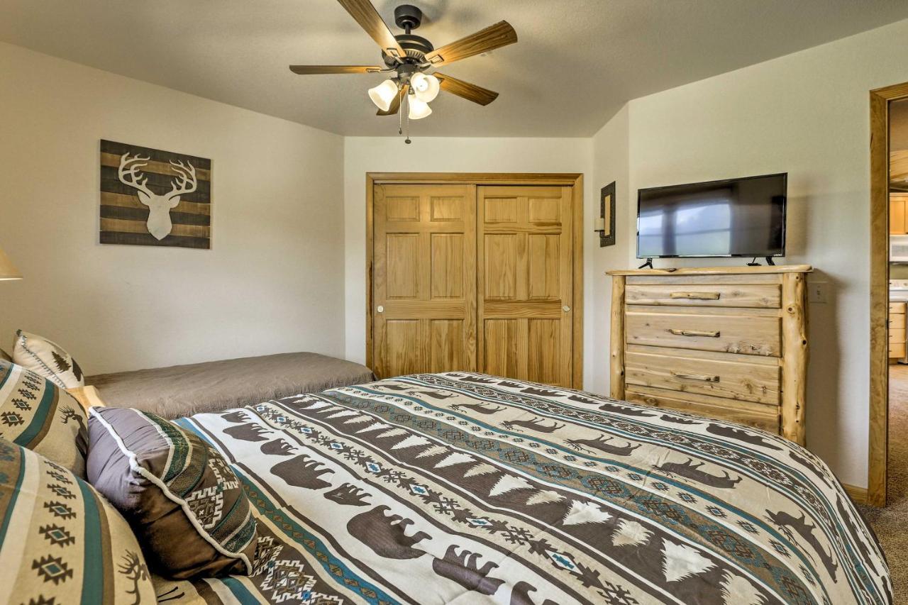 Mountain-View Condo With Deck Walk To グランドレイク エクステリア 写真